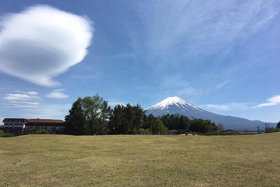 八木崎公園から望む富士山